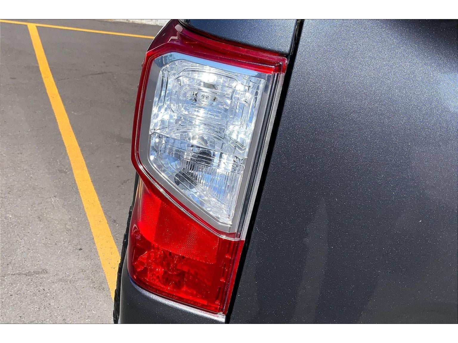 Used 2016 Nissan Titan SL AWD/4WD image 30