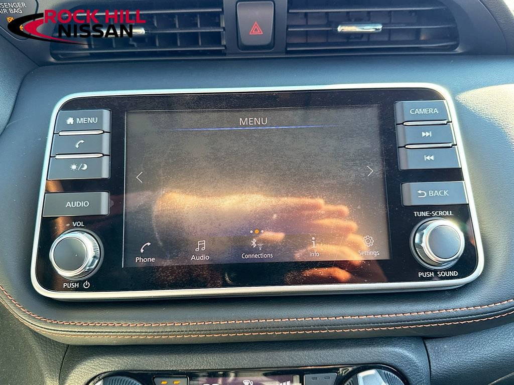 Used 2020 Nissan Kicks SR w/ SR Premium Package image 13