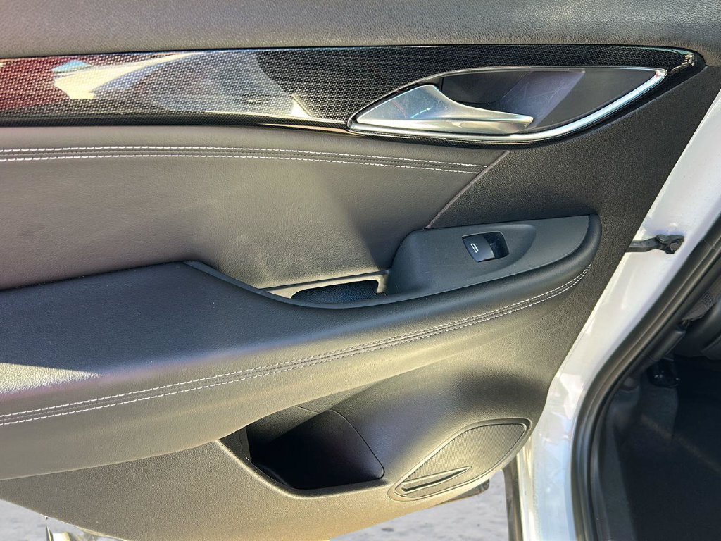 Used 2023 Buick Envision Essence w/ Sport Touring Package FWD image 23