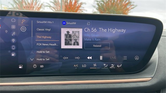 Certified 2025 Buick Envision Sport Touring image 19