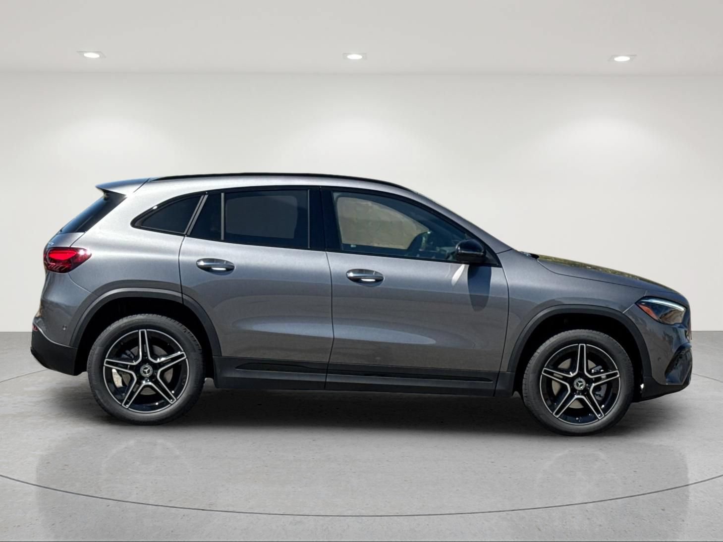 Used 2026 Mercedes-Benz GLA 250 4MATIC image 7