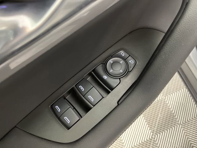 Used 2024 Chevrolet Blazer LT image 32