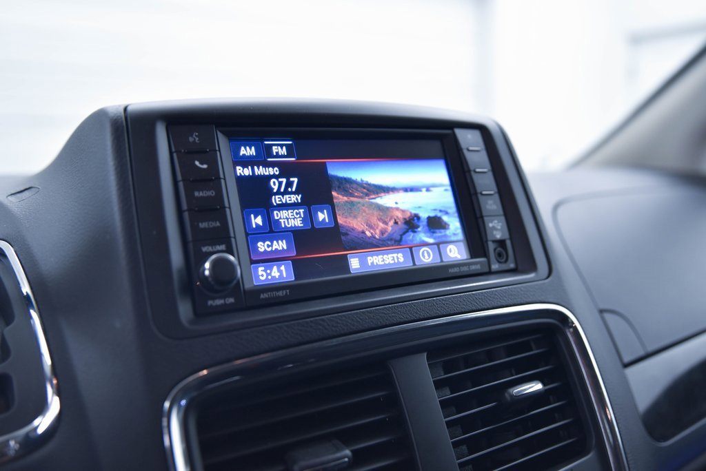 Used 2019 Dodge Grand Caravan SE image 19