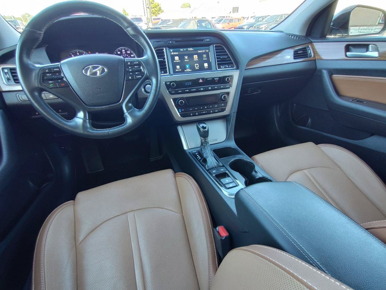 Used 2015 Hyundai Sonata Limited w/ Option Group 06 FWD image 41