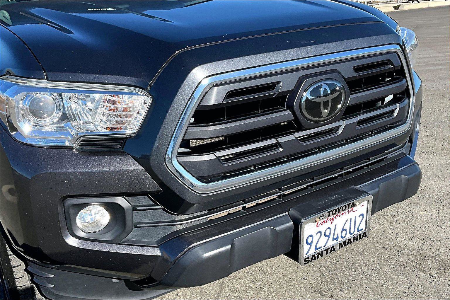 Certified 2019 Toyota Tacoma SR5 image 28