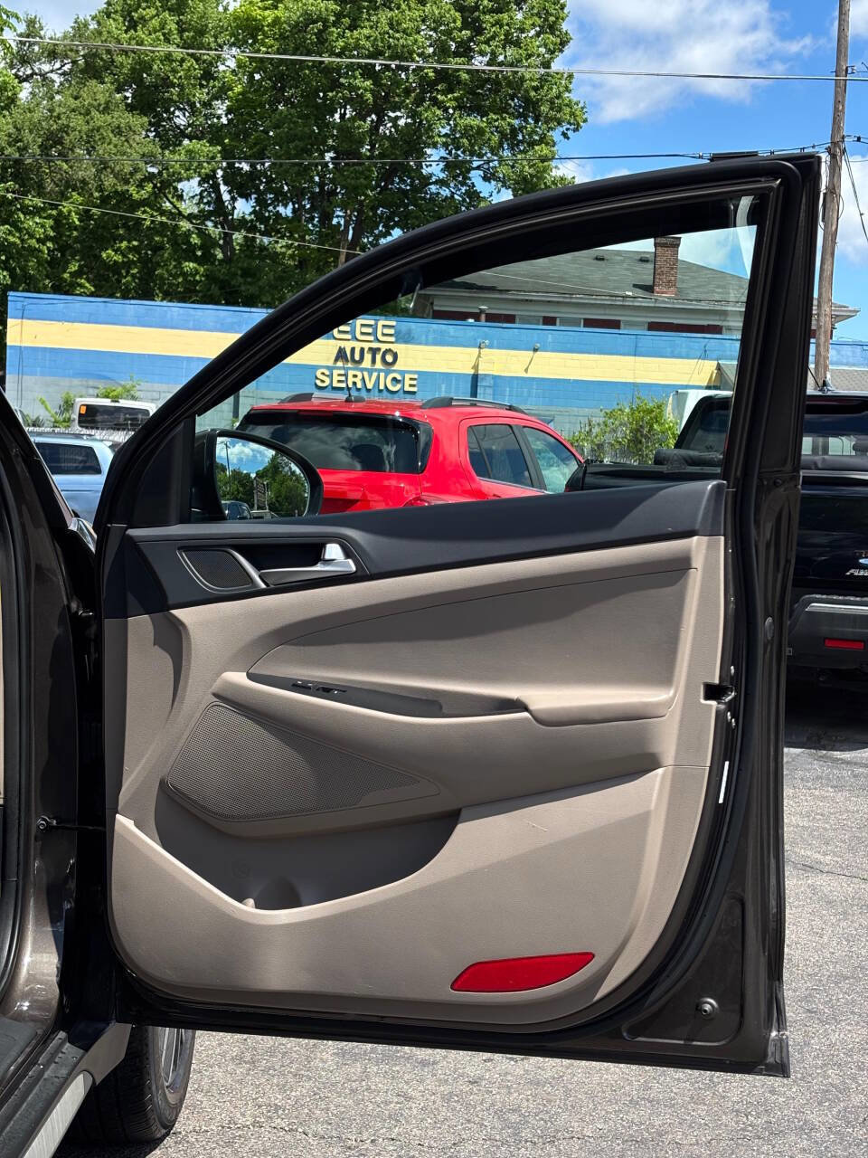 Used 2019 Hyundai Tucson SEL w/ Cargo Package AWD/4WD image 19