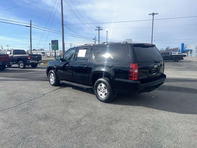 Used 2011 Chevrolet Suburban LT w/ Luxury Package image 7