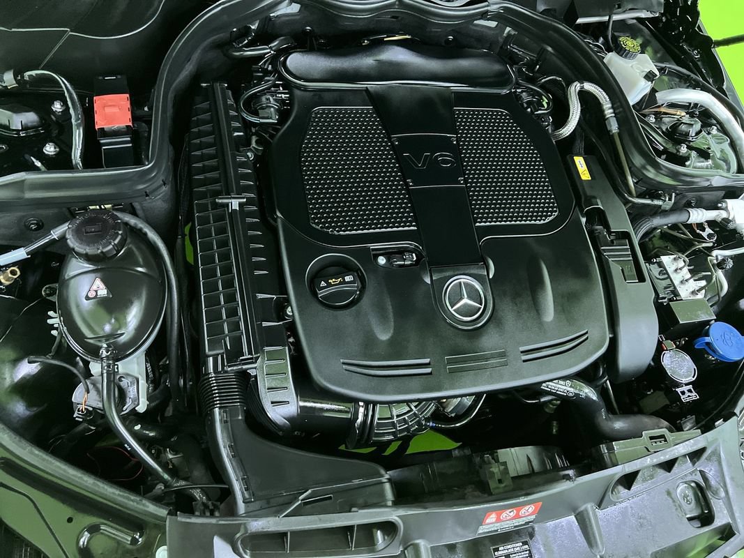 Used 2013 Mercedes-Benz C 300 4MATIC Sedan w/ Premium 1 Pkg image 28