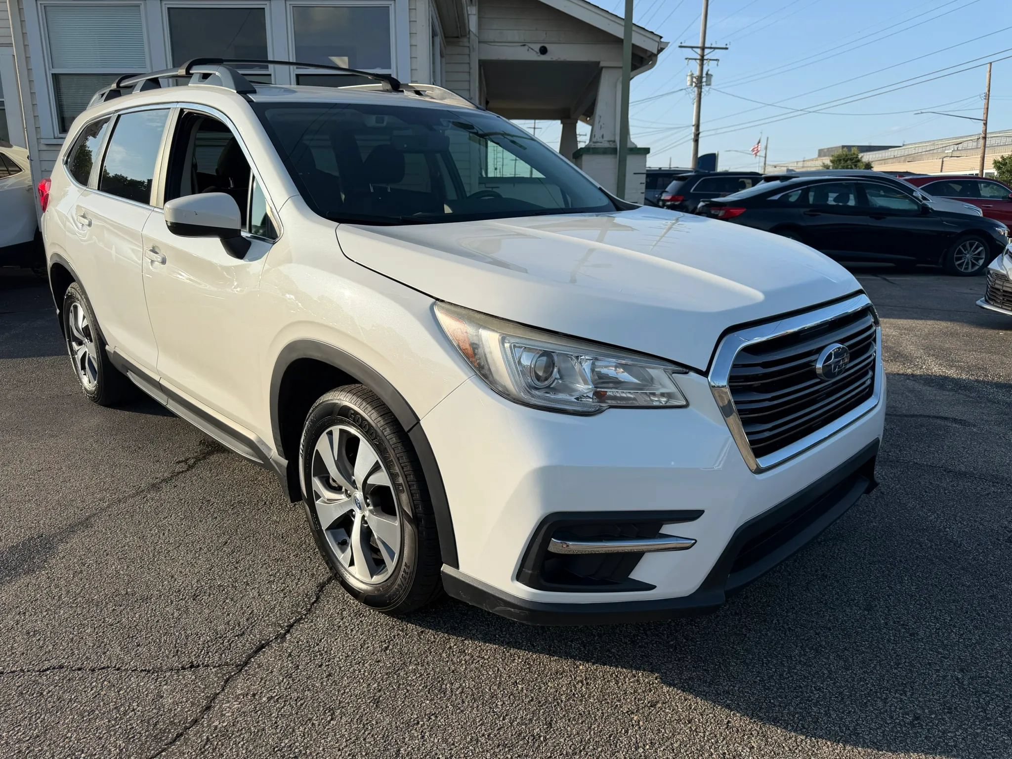 Used 2019 Subaru Ascent Premium AWD/4WD image 5