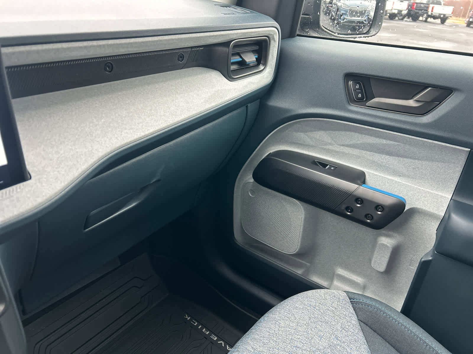 New 2025 Ford Maverick XLT w/ XLT Luxury Package image 51