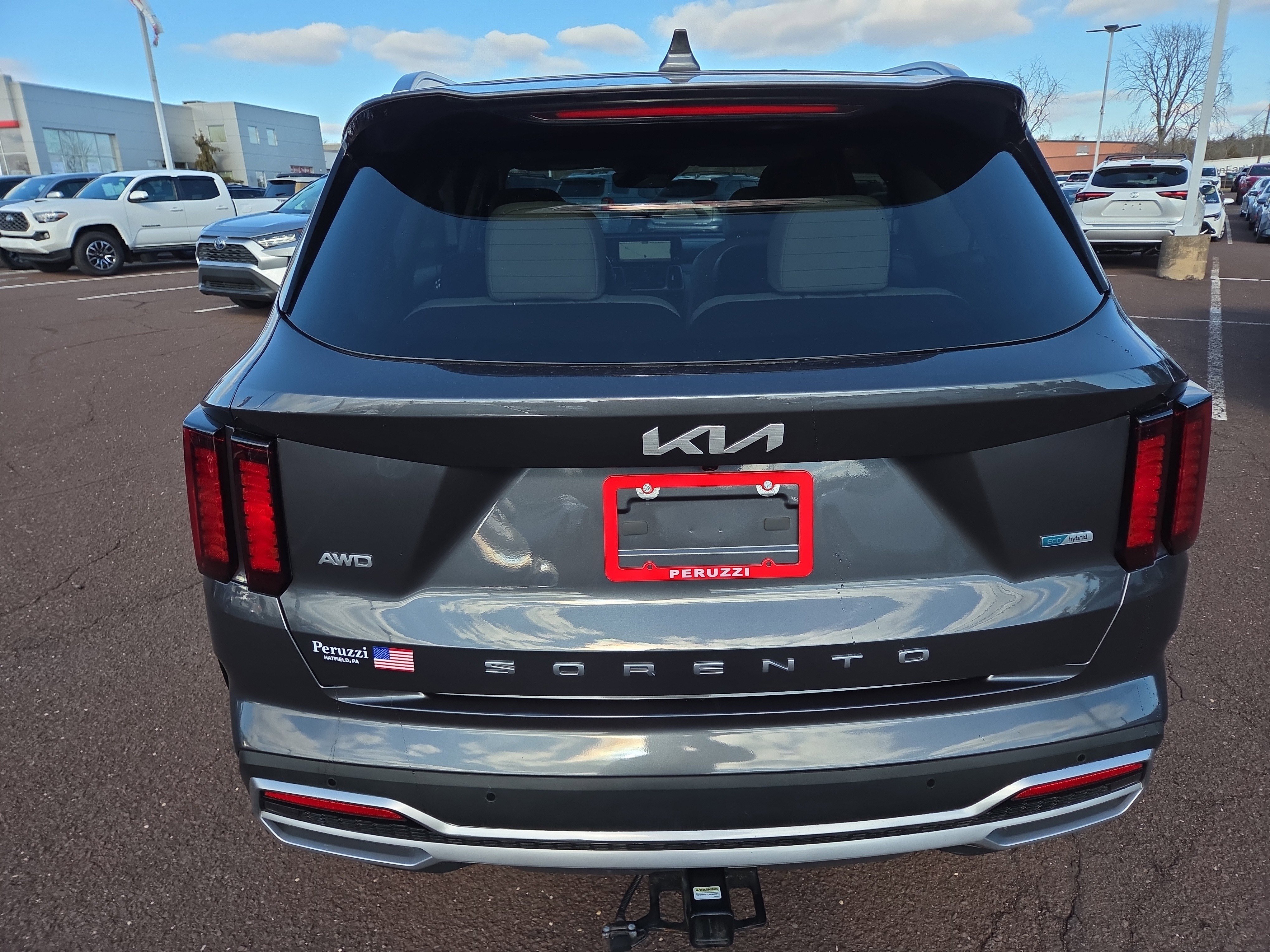 Used 2022 Kia Sorento EX w/ Panoramic Sunroof Package image 4