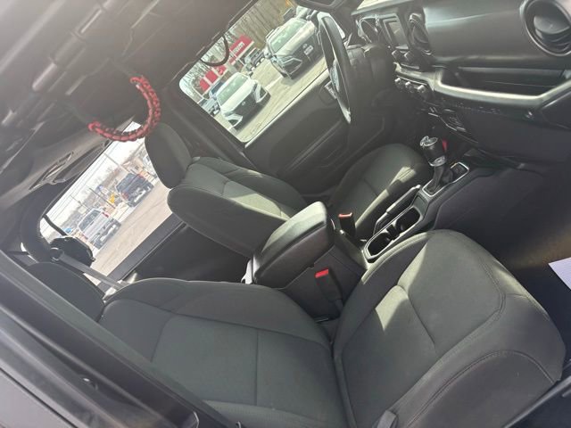 Used 2019 Jeep Wrangler Sport image 17