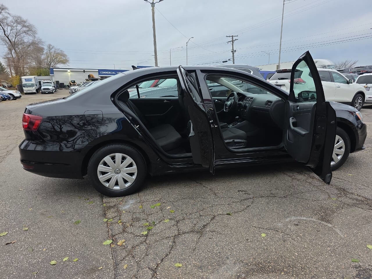 Used 2016 Volkswagen Jetta S image 25