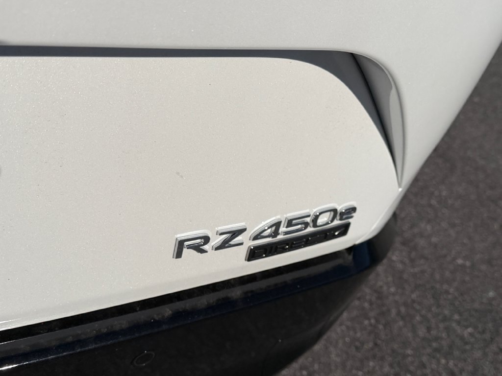 New 2026 Lexus RZ 450e AWD w/ Accessory Package (2T) image 27