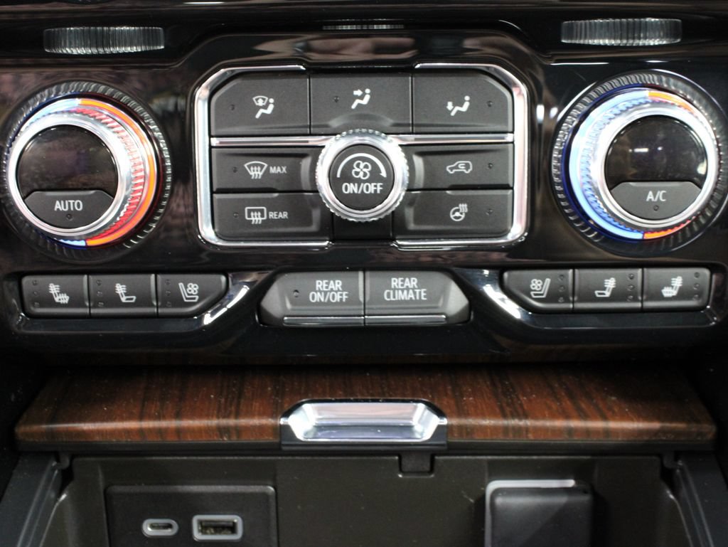 Used 2023 GMC Yukon Denali Ultimate AWD/4WD image 67