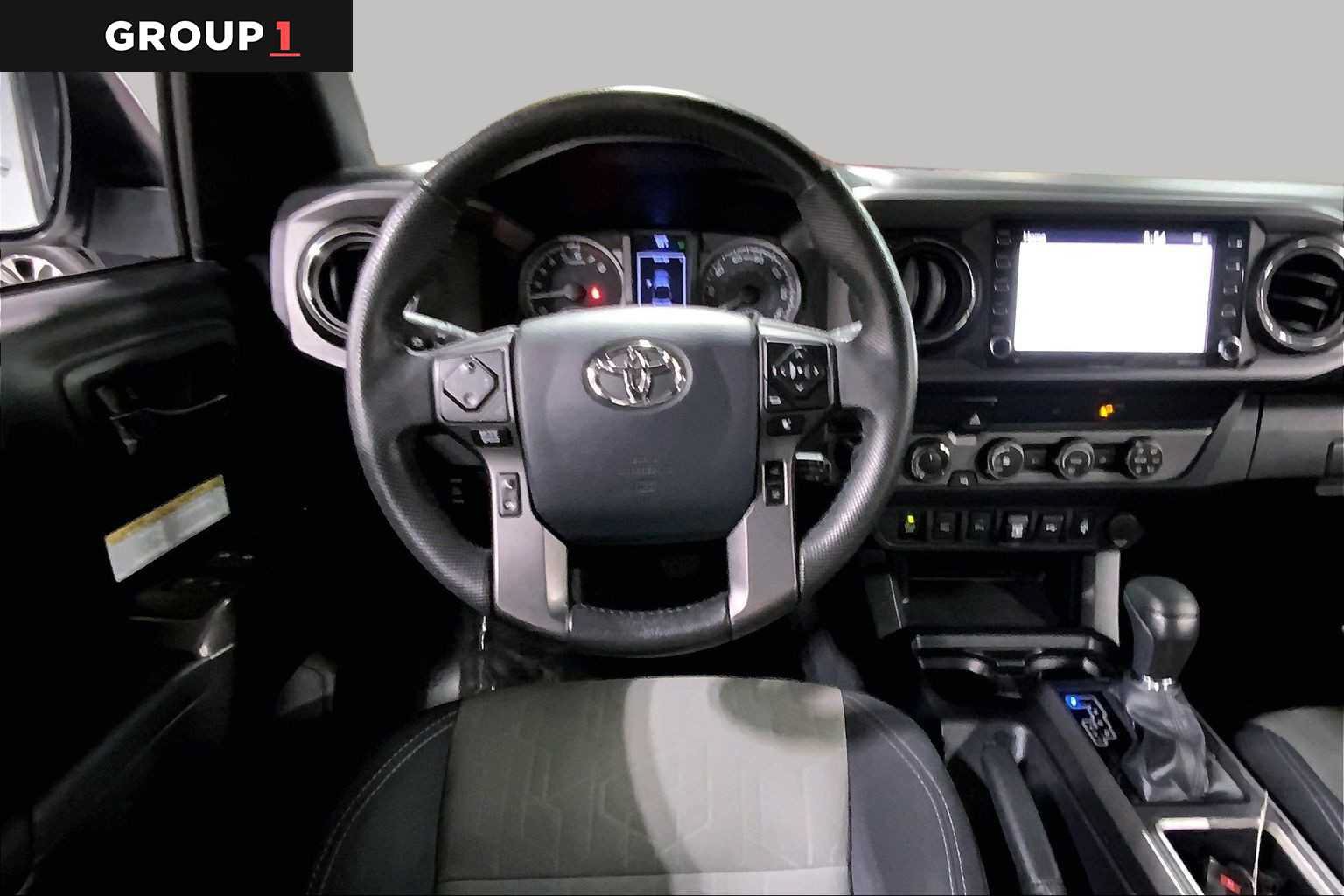 Used 2020 Toyota Tacoma TRD Off-Road w/ Technology Package AWD/4WD image 11
