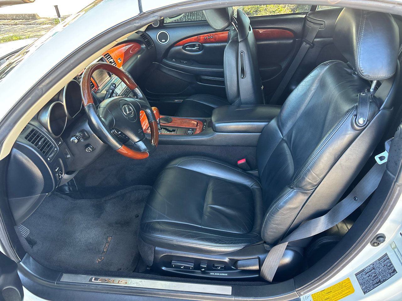 Used 2004 Lexus SC 430 Convertible image 14