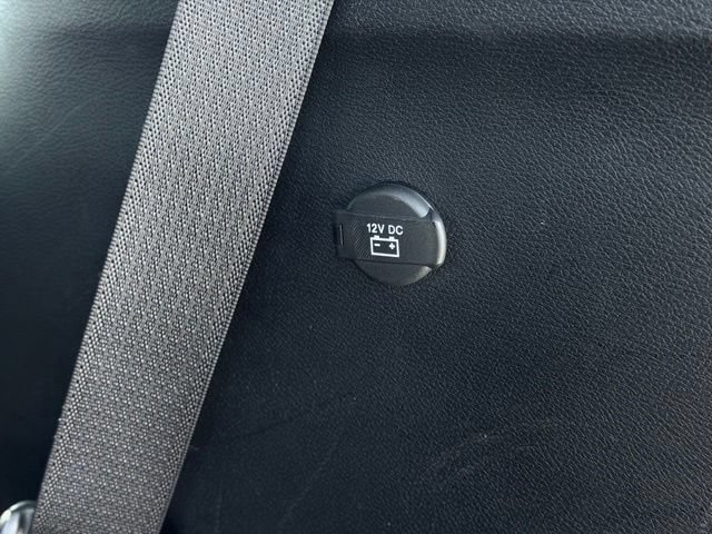 Used 2025 Chrysler Pacifica Select FWD image 12