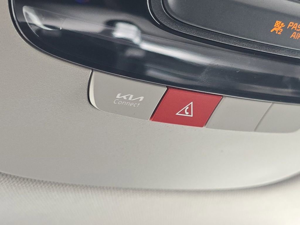 Used 2024 Kia Sportage SX image 8