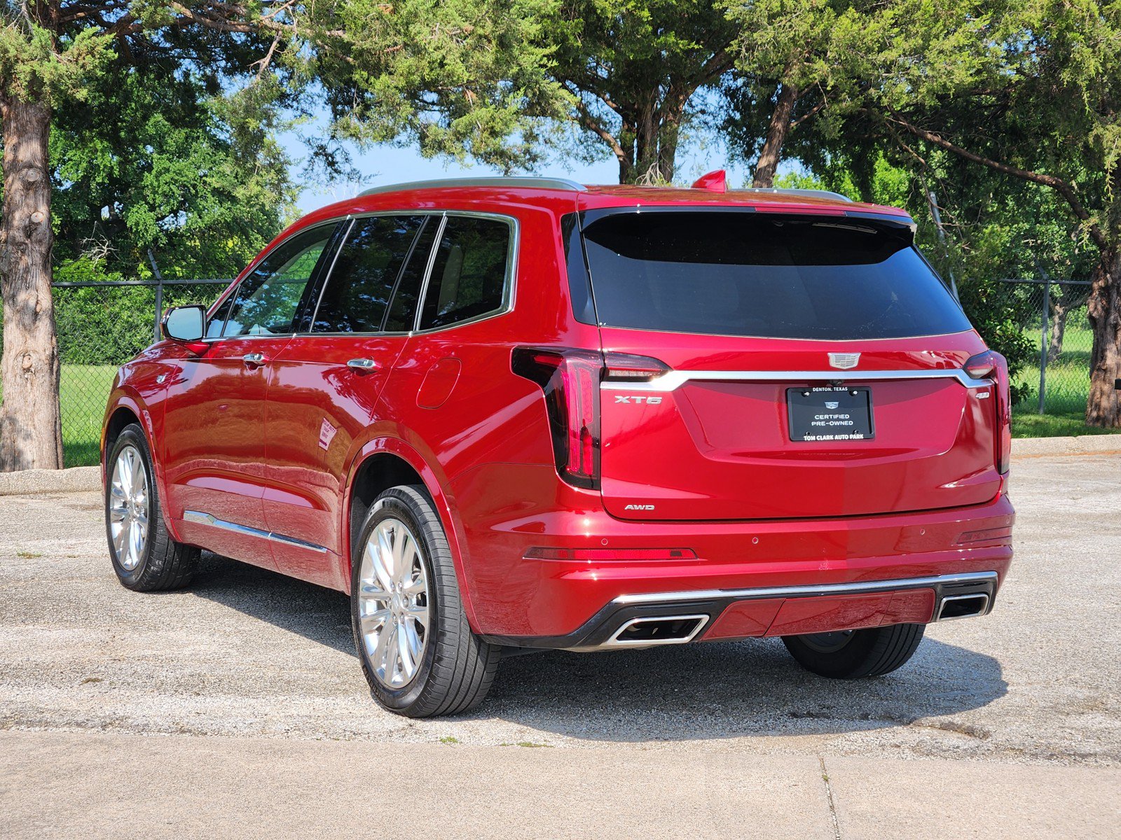 Certified 2023 Cadillac XT6 Premium Luxury AWD/4WD image 4
