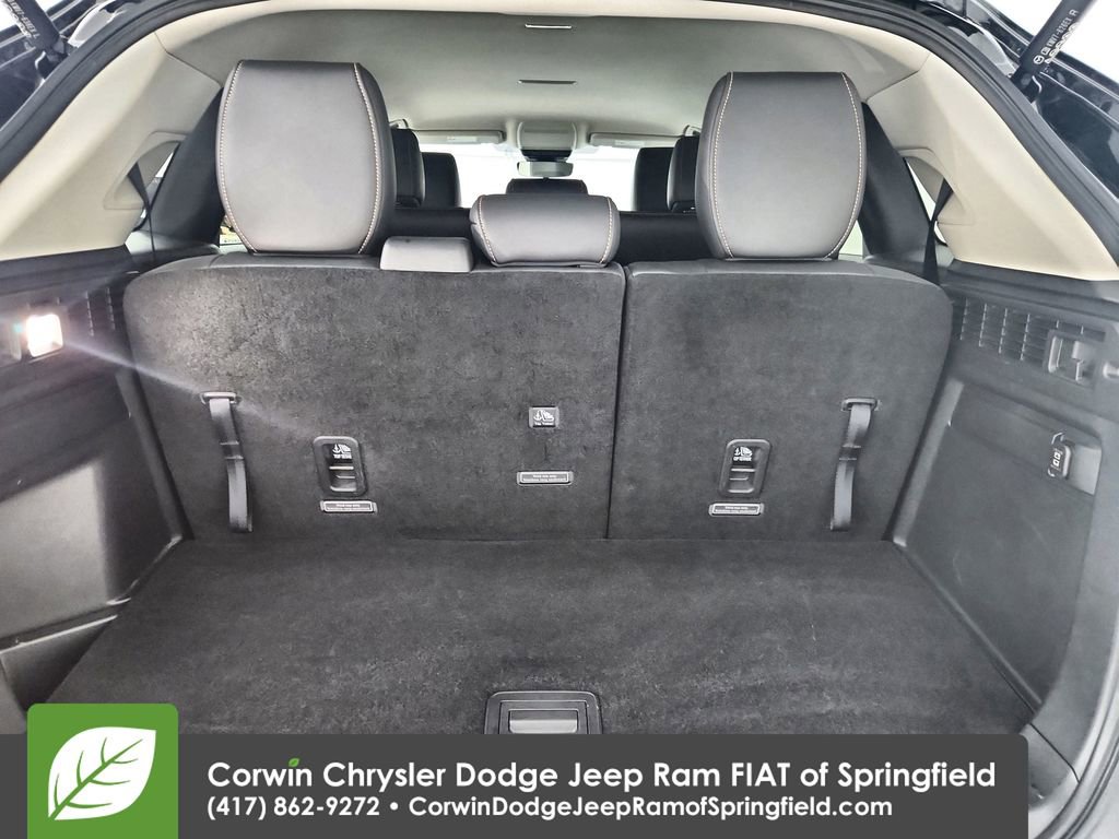 Used 2025 MAZDA CX-90 3.3 Turbo w/ Select Package image 32