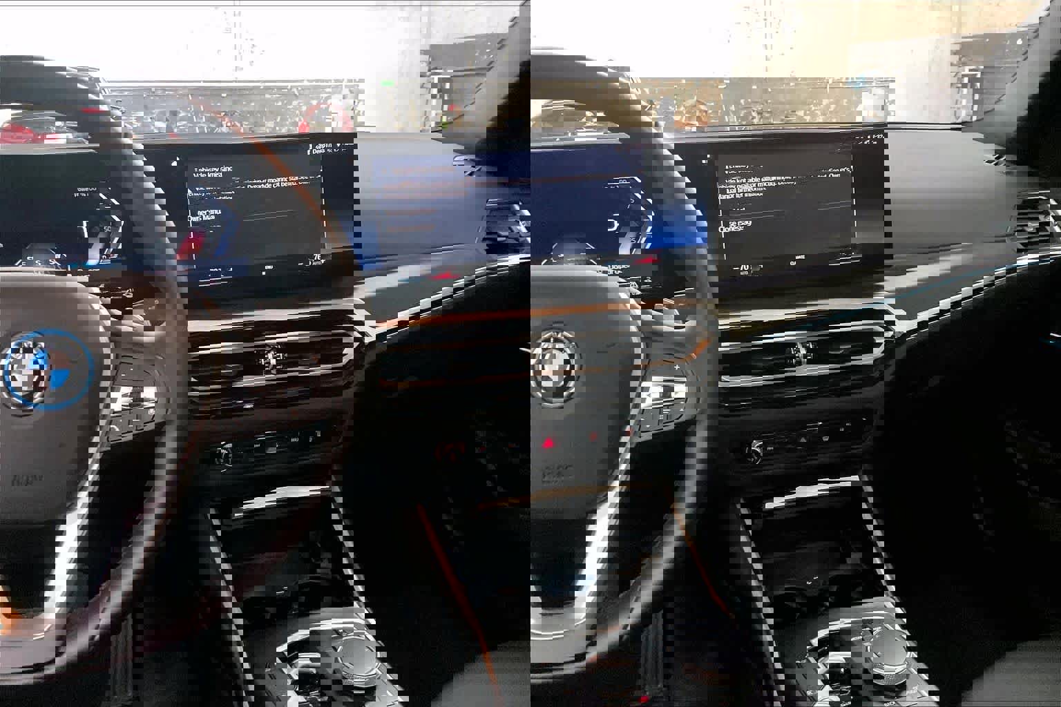 Used 2023 BMW 330e image 9