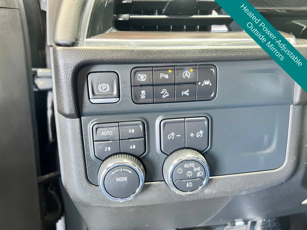 Used 2025 Chevrolet Suburban Z71 w/ Comfort Package AWD/4WD image 21