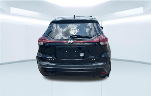 Used 2021 Nissan Kicks SV FWD image 5