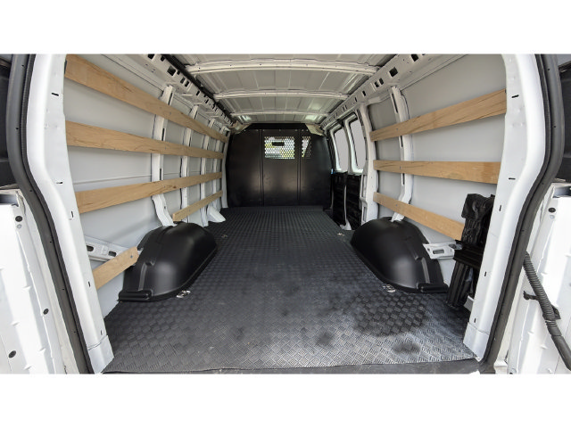 Used 2025 Chevrolet Express 2500 w/ Driver Convenience Package RWD image 33