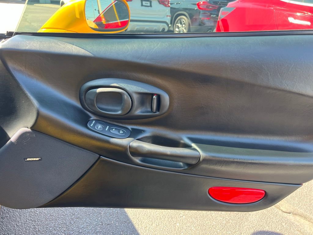 Used 2002 Chevrolet Corvette Convertible w/ Preferred Equipment Group2 image 21