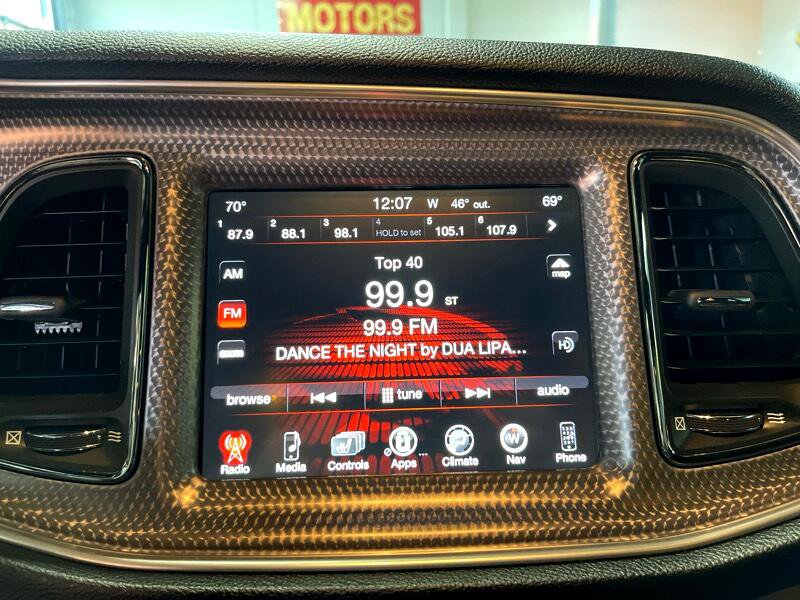 Used 2015 Dodge Challenger SRT Hellcat image 38