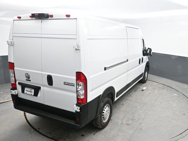 Used 2025 RAM ProMaster 2500 w/ Convenience Group image 26