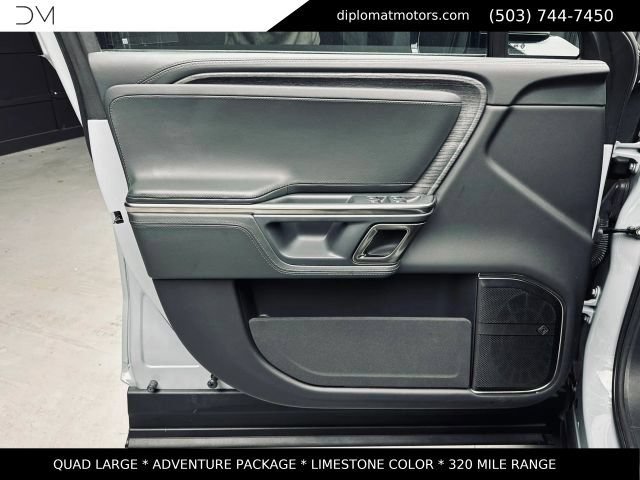 Used 2024 Rivian R1S Adventure AWD/4WD image 28