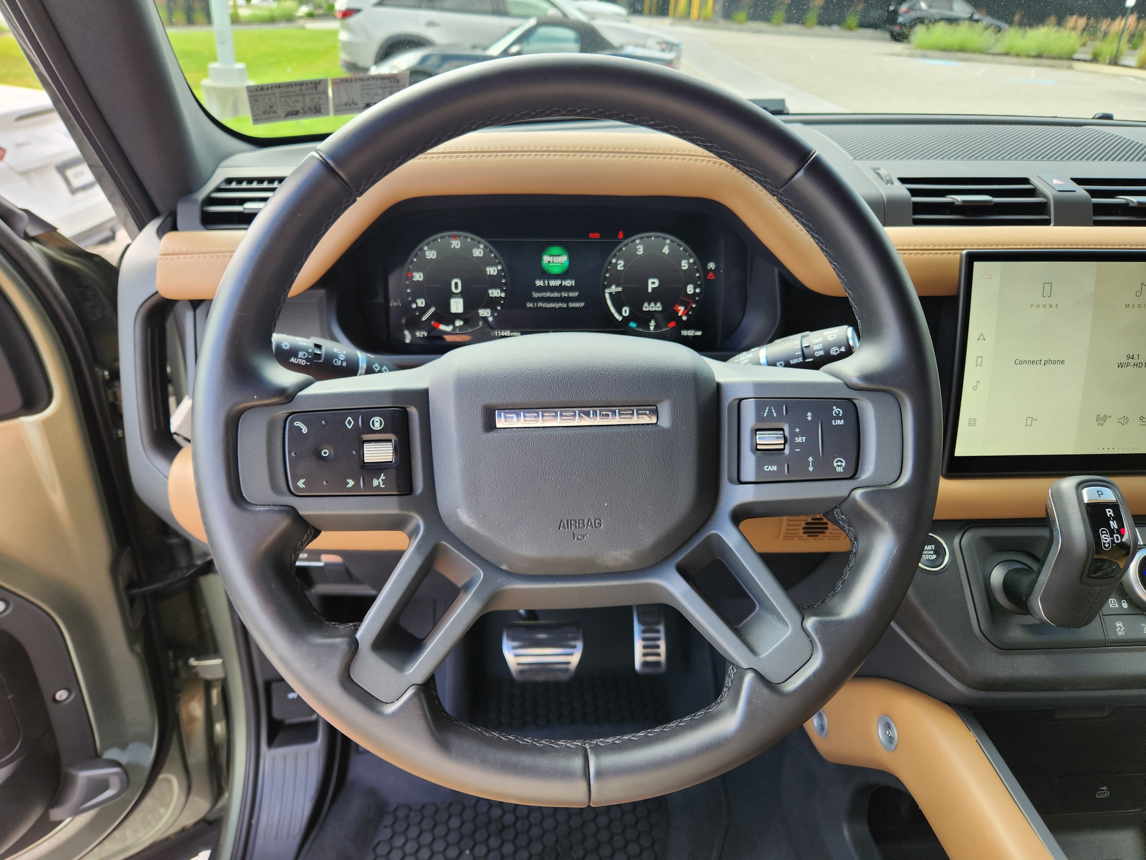 Certified 2025 Land Rover Defender 110 X-Dynamic SE AWD/4WD image 18