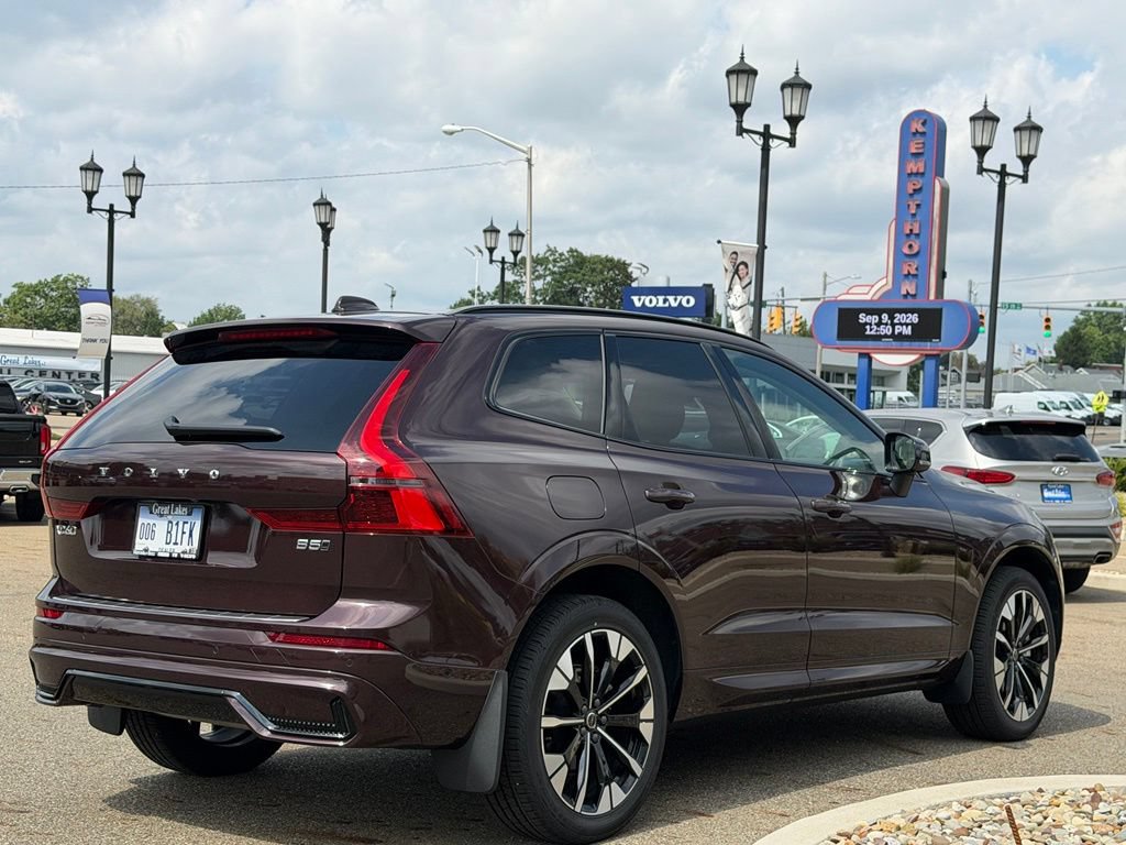 New 2026 Volvo XC60 B5 Plus w/ Climate Package AWD/4WD image 5