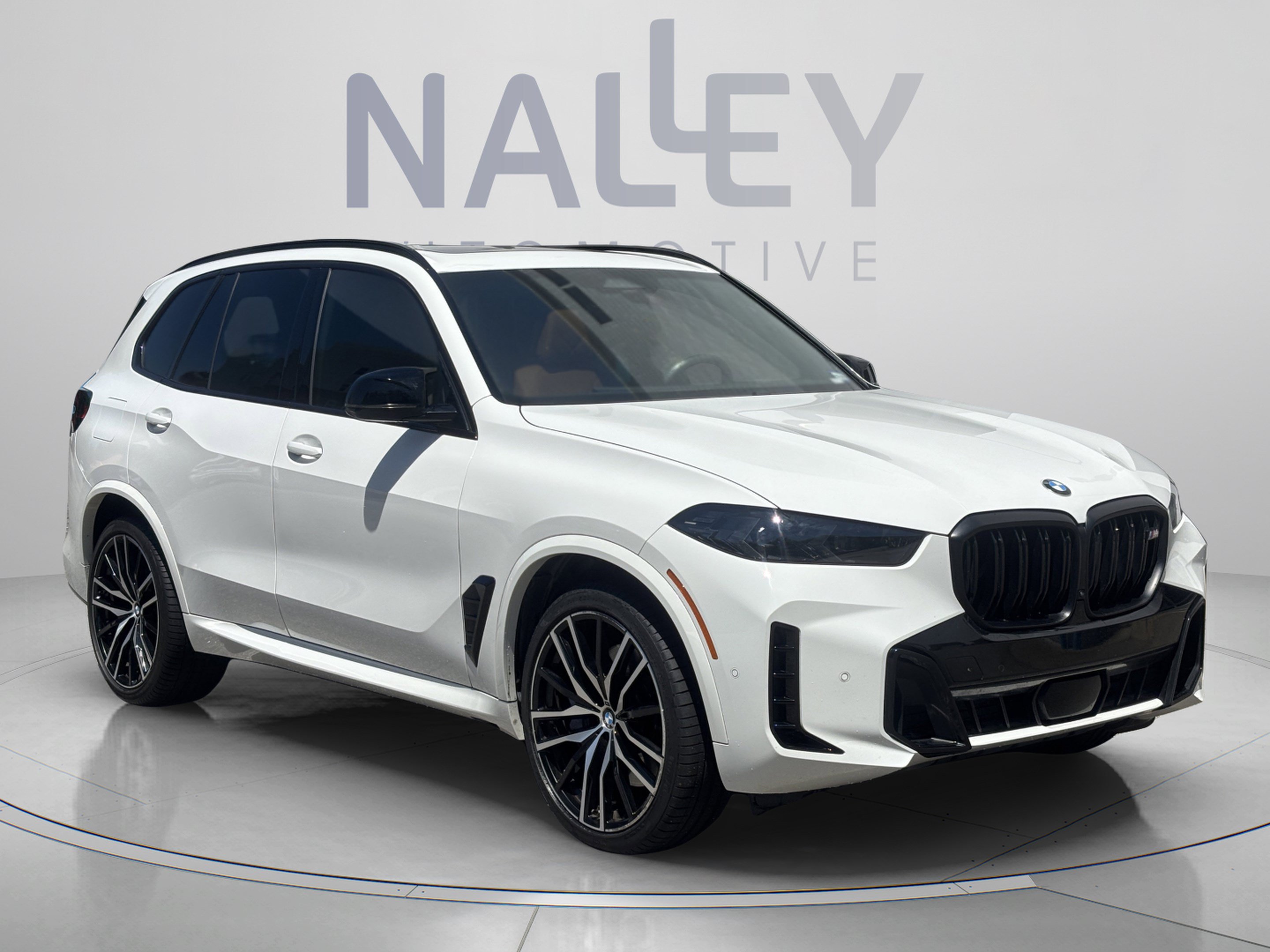 Used 2024 BMW X5 M60i w/ Parking Assistance Package AWD/4WD image 8