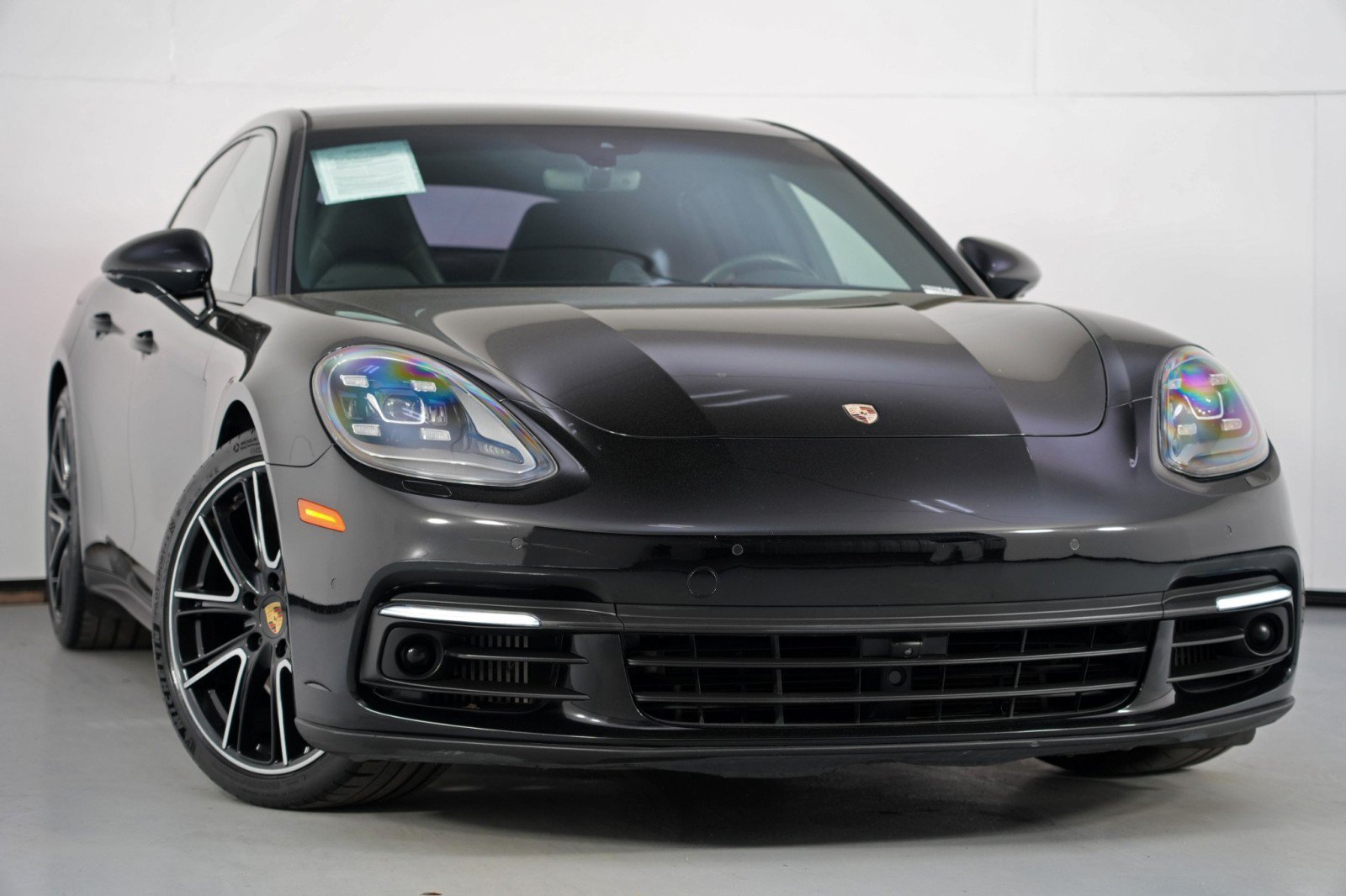 Used 2018 Porsche Panamera 4S w/ Premium Package Plus AWD/4WD image 4