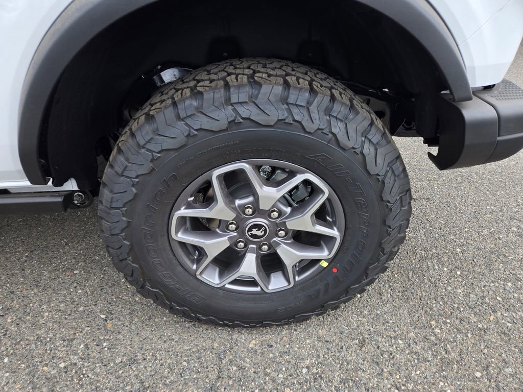 New 2025 Ford Bronco Badlands image 9