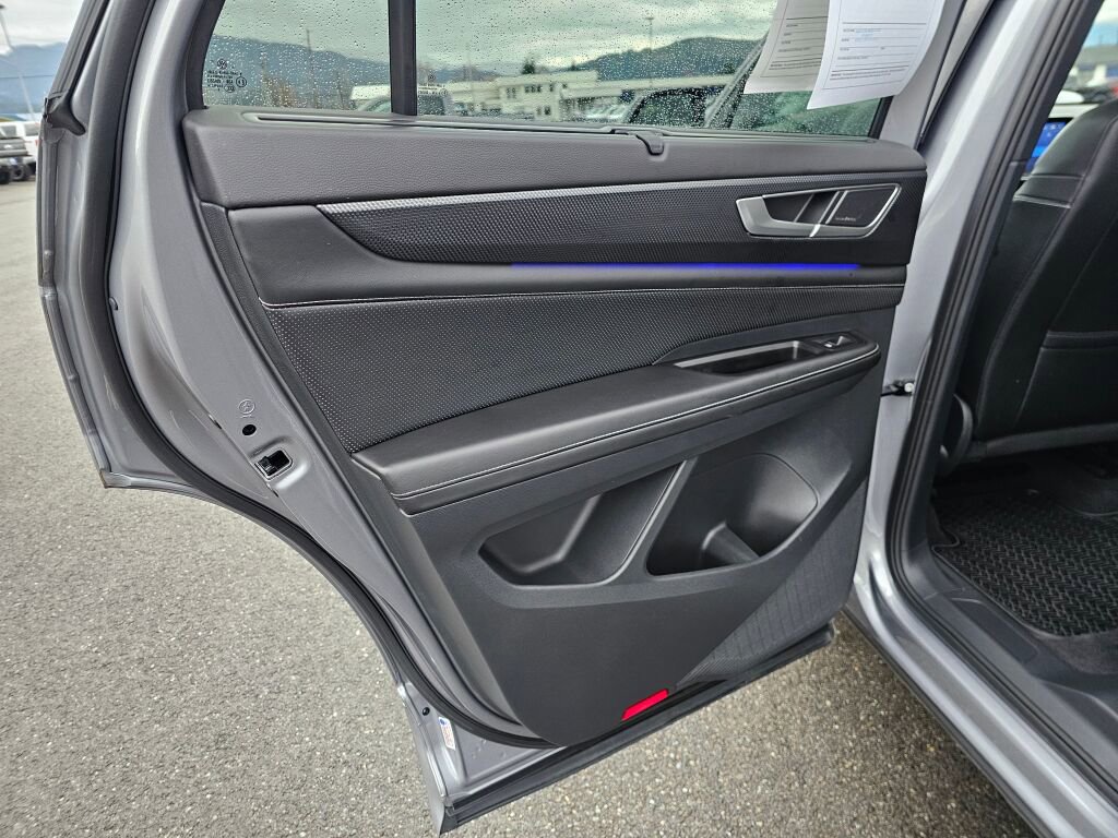 Used 2024 Volkswagen Atlas Cross Sport SEL Premium R-Line image 12