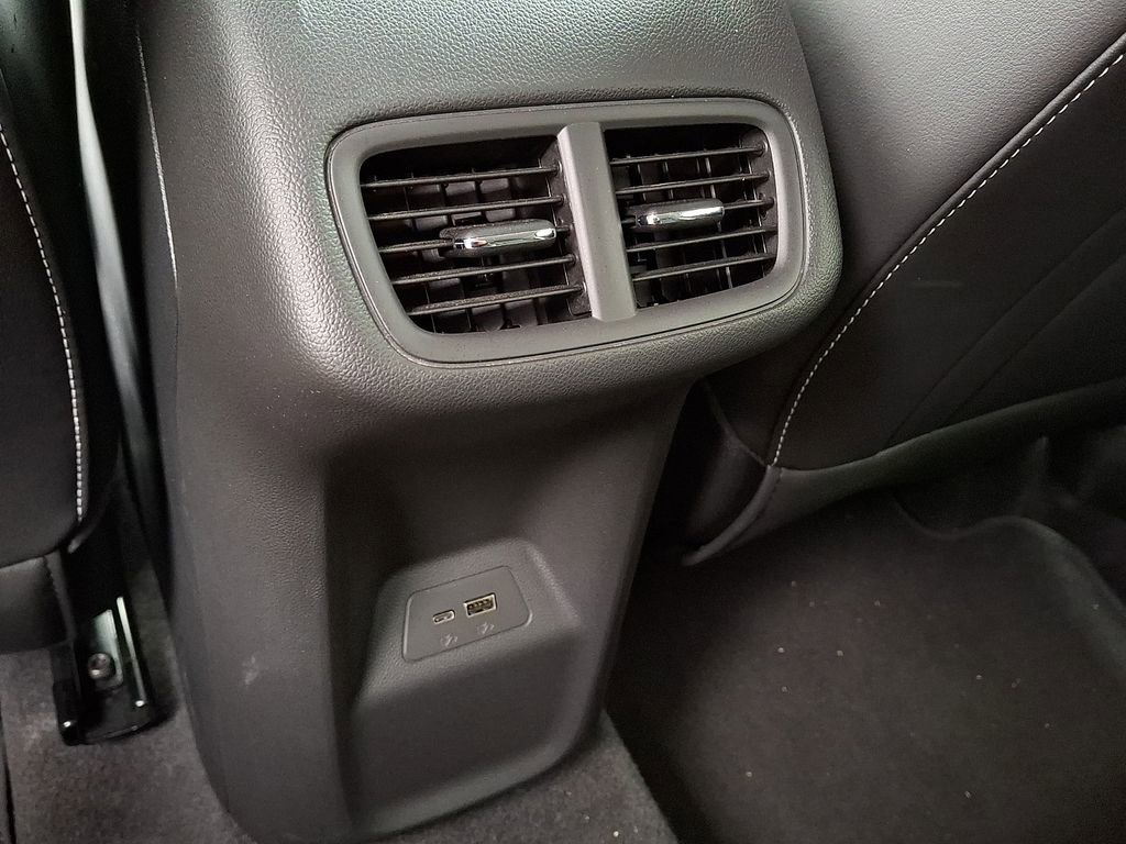 Certified 2025 Buick Envision Sport Touring image 11