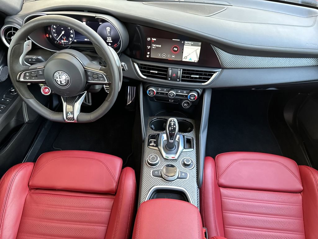 Used 2024 Alfa Romeo Giulia Quadrifoglio RWD image 18