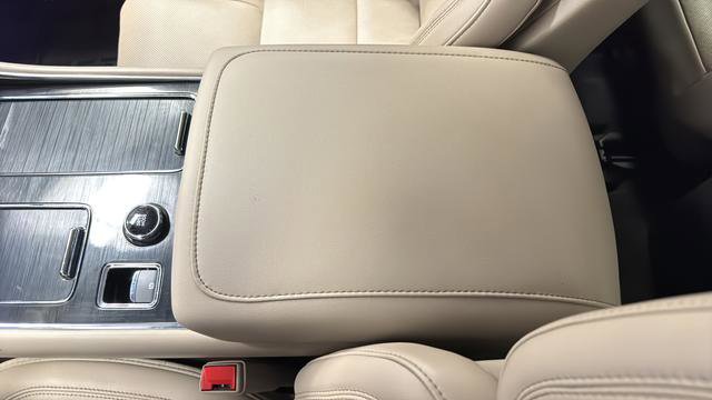 Used 2023 Lincoln Aviator Grand Touring w/ Equipment Group 301A AWD/4WD image 21