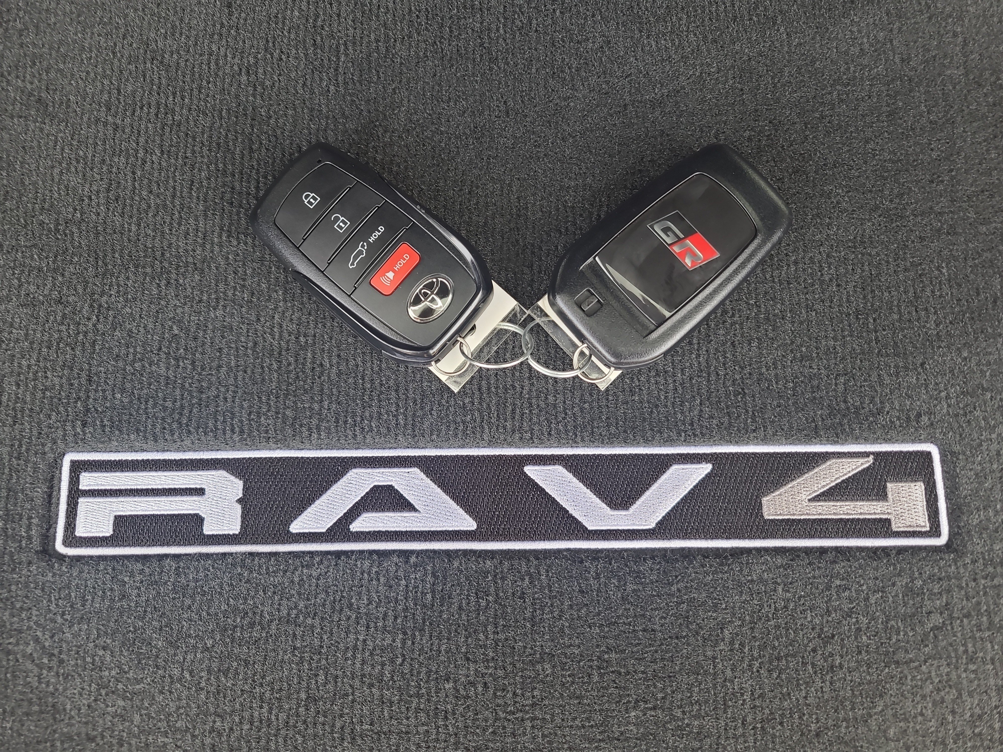 Certified 2026 Toyota RAV4 AWD Plug-in Hybrid image 30