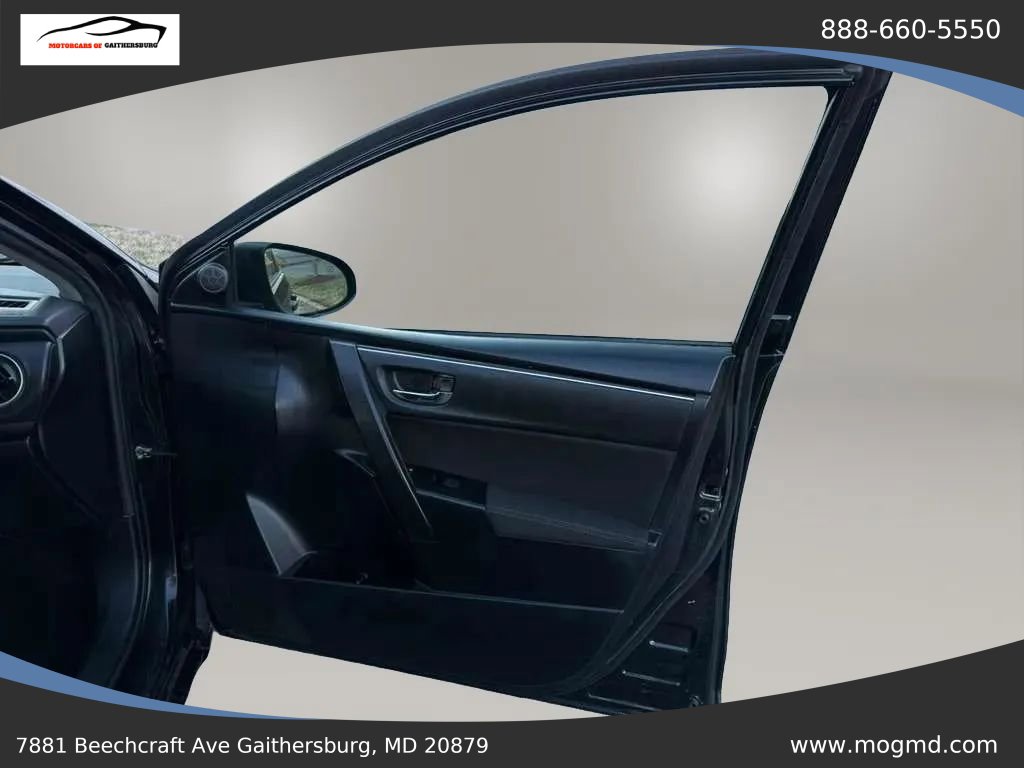 Used 2019 Toyota Corolla LE FWD image 25