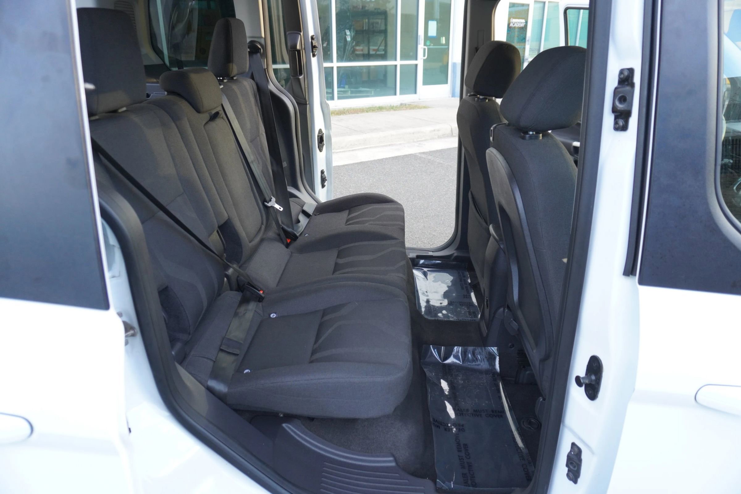 Used 2014 Ford Transit Connect XLT image 12