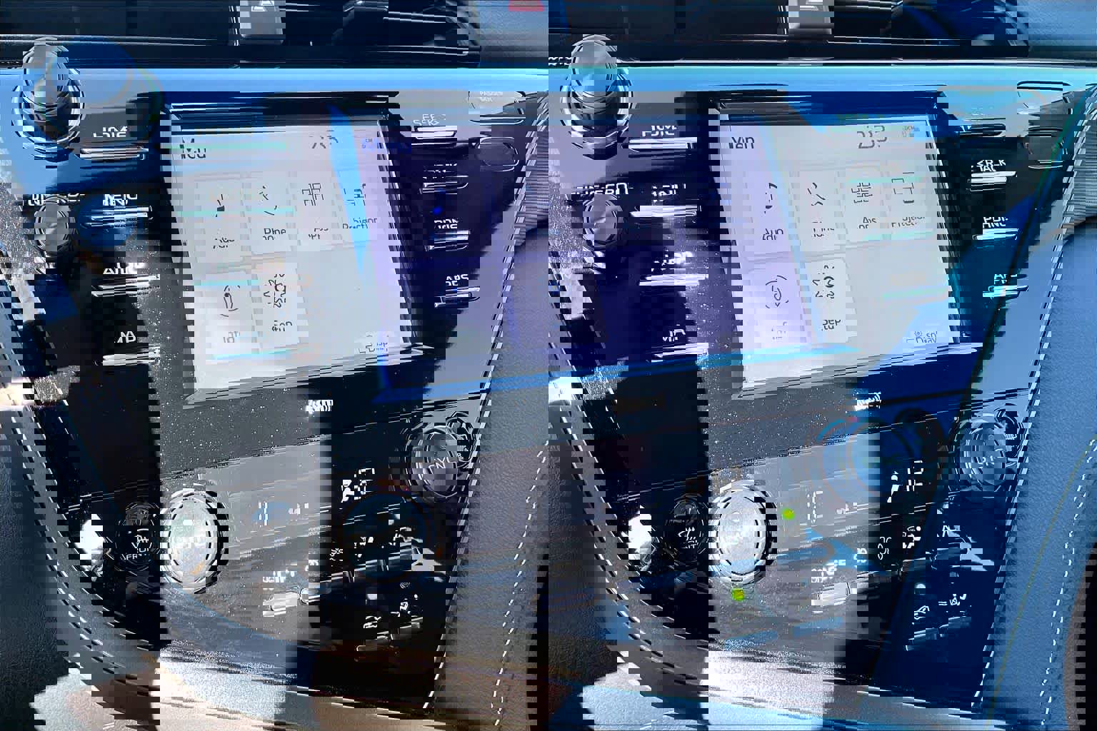 Used 2020 Toyota Camry SE image 37