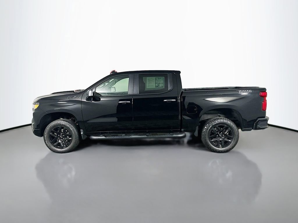 Used 2024 Chevrolet Silverado 1500 Custom Trail Boss w/ Midnight Edition image 4