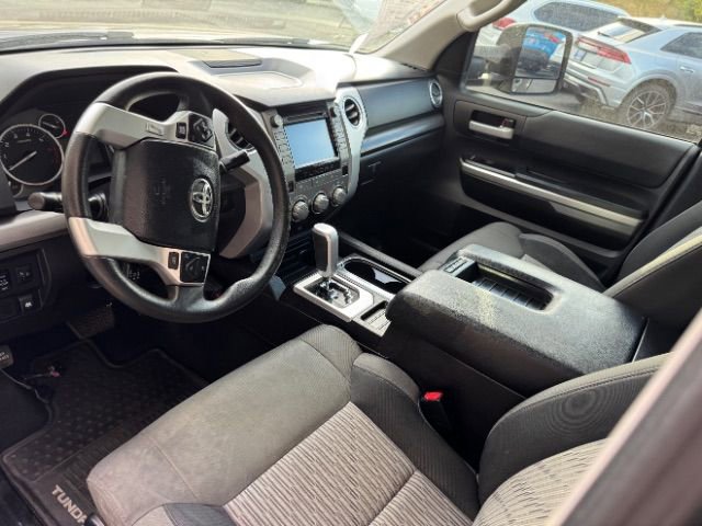 Used 2015 Toyota Tundra SR5 w/ SR5 Upgrade Package image 20