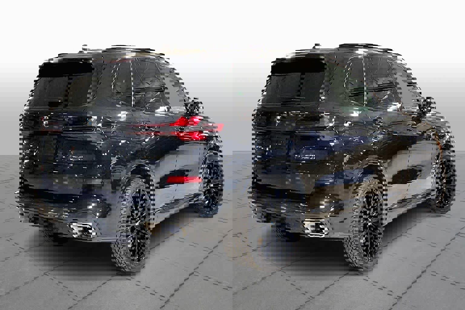 Certified 2024 BMW X5 xDrive40i w/ M Sport Package image 13