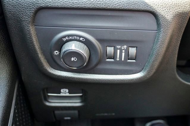 Used 2022 Jeep Grand Cherokee L Limited image 30